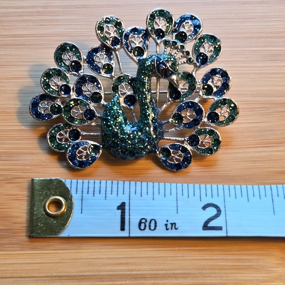 Vintage Unsigned Green Blue Enamel Peacock‎ Bird Glitter Silver Tone Brooch Pin